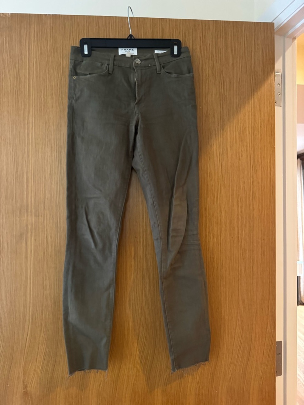 Frame Denim Khaki Skinny Jeans
